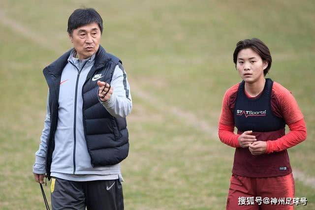 追梦驳斥对字母哥的错误称呼，强调其技术能力